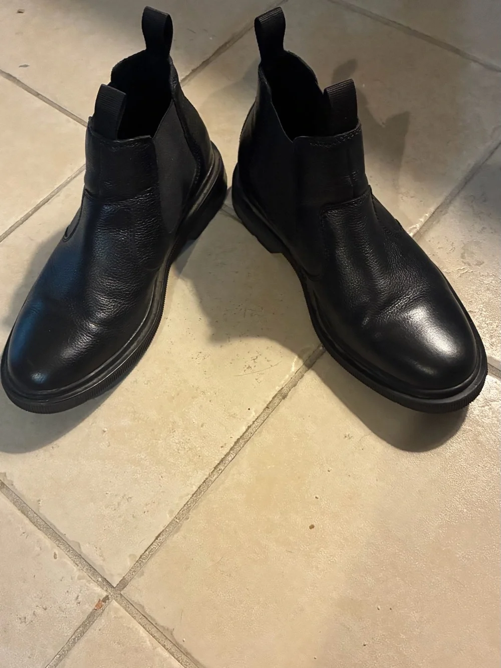 Clarks Black Leather Chelsea Boots - Picture 4 of 7